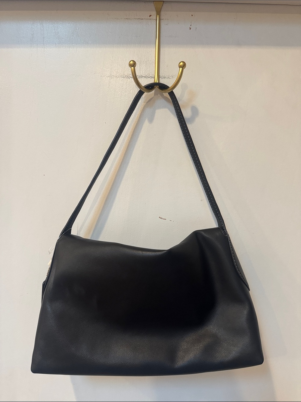 Coach Chelsea 36 Natural Grain Black Leather Shoulder Bag - Picture 5 of 15